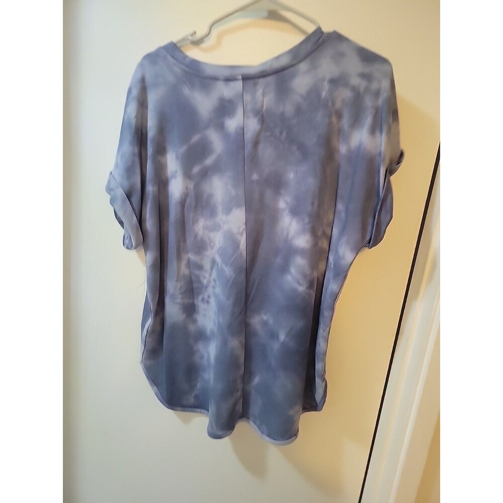 womens tops - Picture 12 of 13
